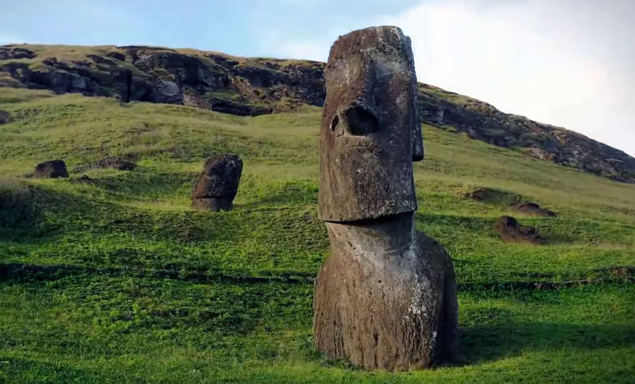 The Easter Island Statues: A Conspiracy Analysis - UFO Insight