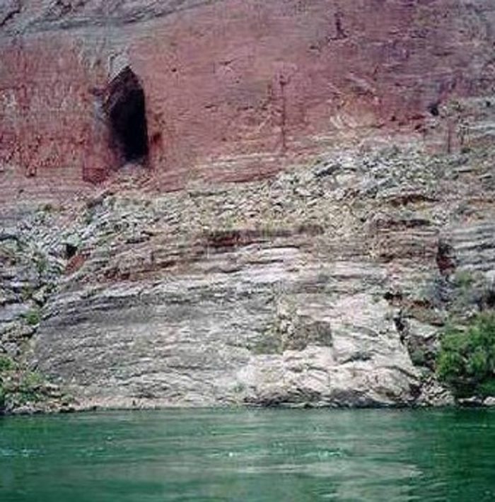 Picture of the Colorado River