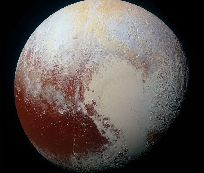 Image showing Pluto and the surface. Source: Wikipedia.