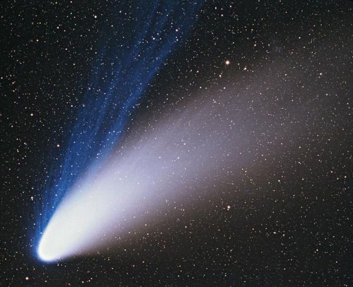 The spectacular twin-tailed Hale-Bopp comet.