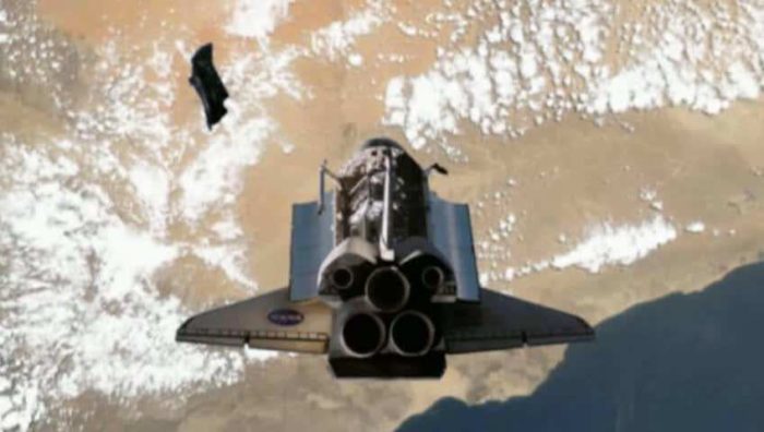 A picture claiming to show the Black Knight Satellite