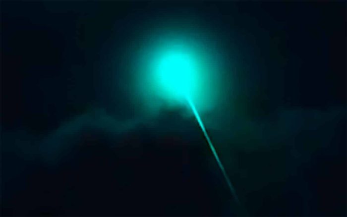 UFO with beam.