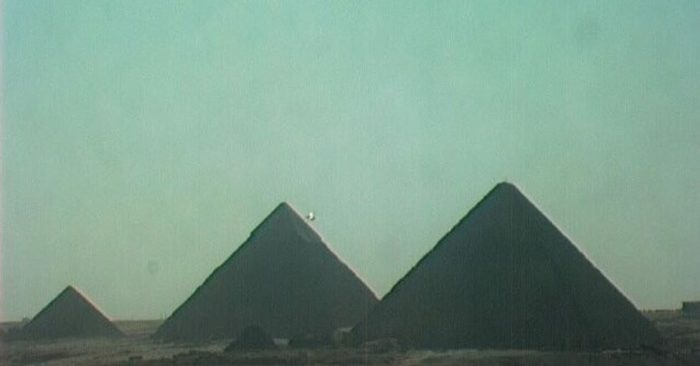 Giza Pyramid UFO