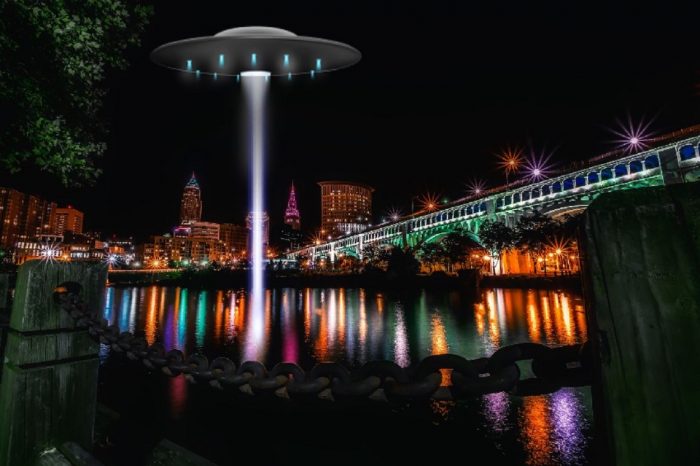 A depiction of a UFO over Lake Erie 