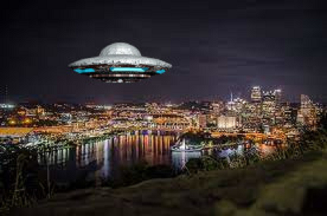 A depiction of a UFO over Pittsburgh