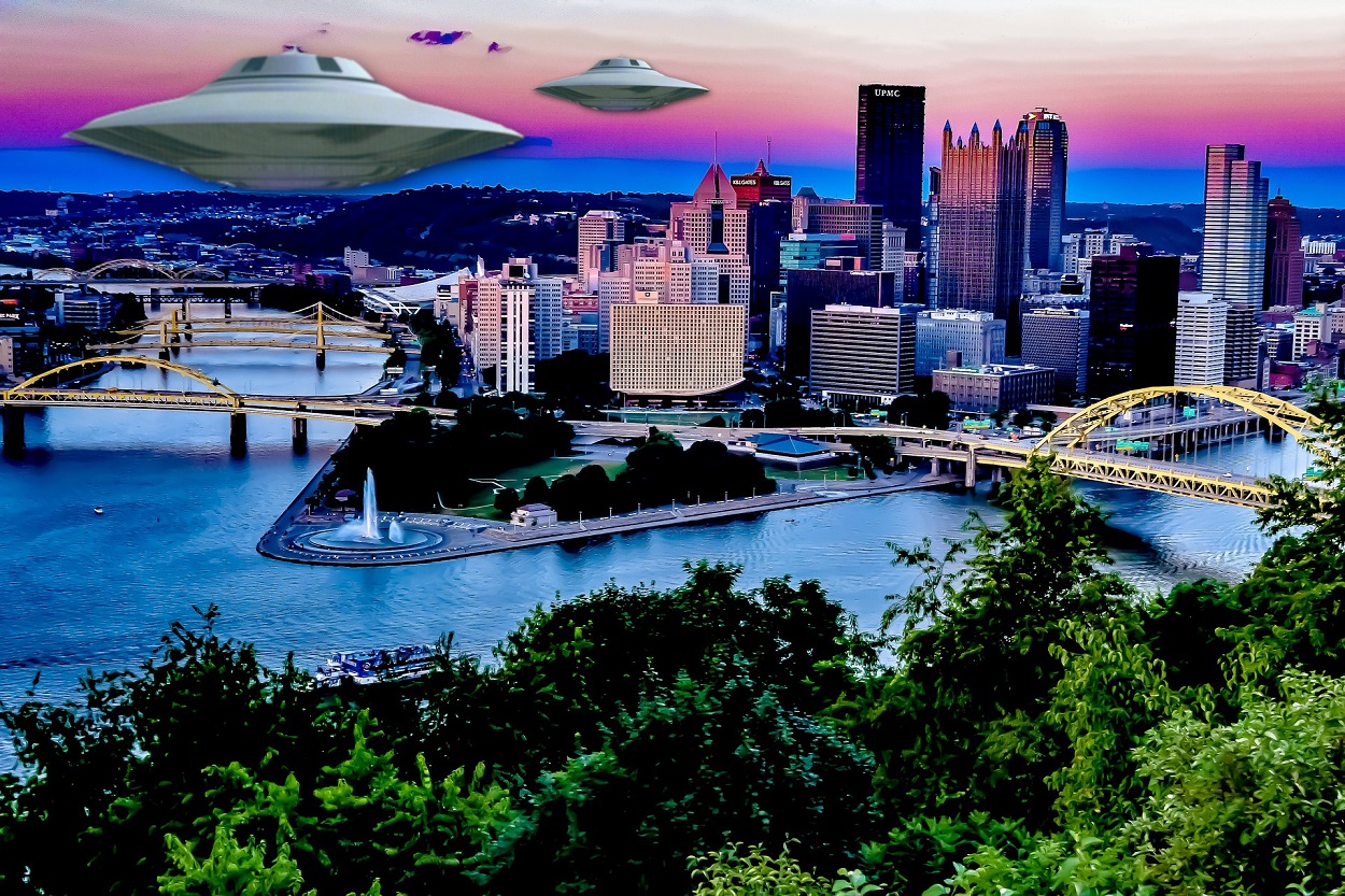 Depiction of two UFOs over Pittsburgh