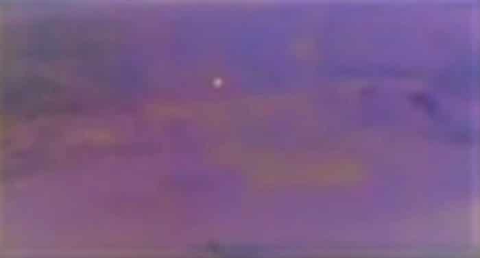 Picture claiming to show a UFO landing