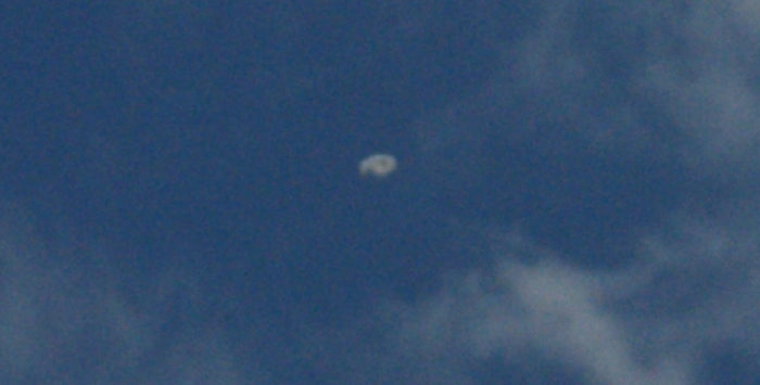 A picture showing an apparent UFO in 2017