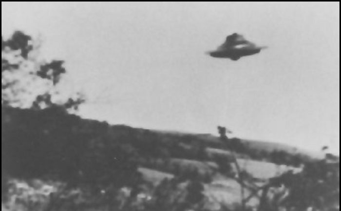 A picture claiming to show a real UFO