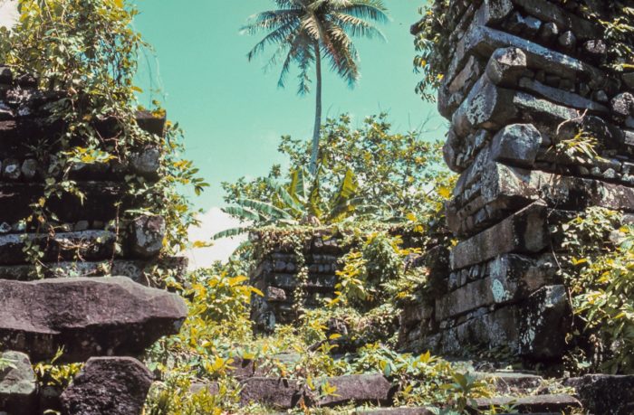 Examples of the structures of Nan Madol