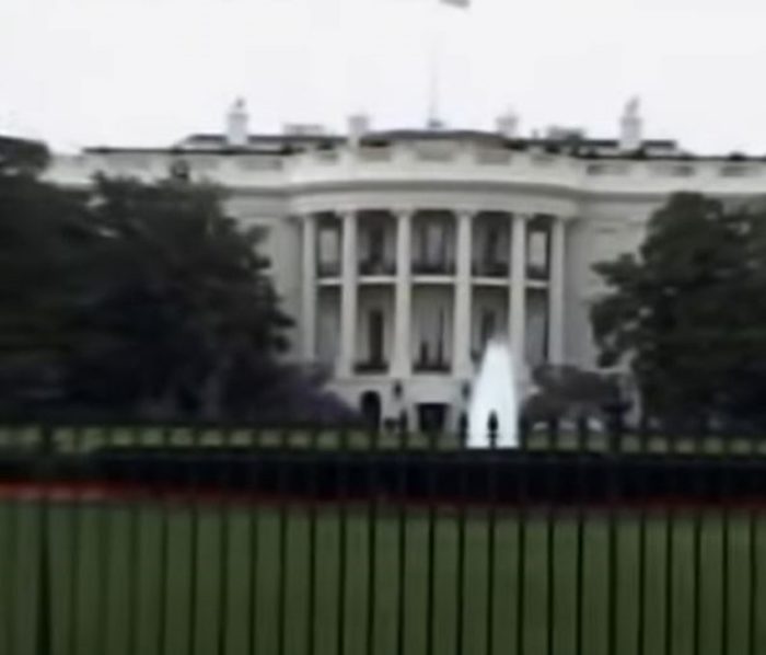 The White House viewed from the outside fence