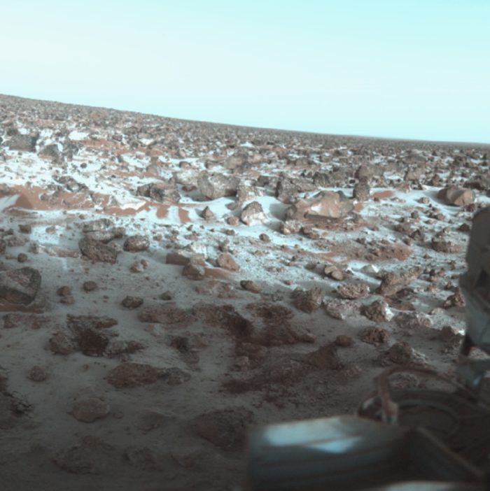 The ice on the Martian surface