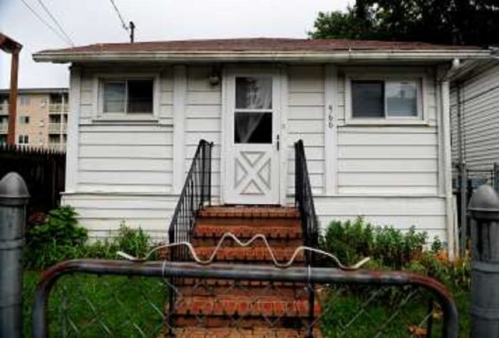 Close-up of the front of the Goodin house