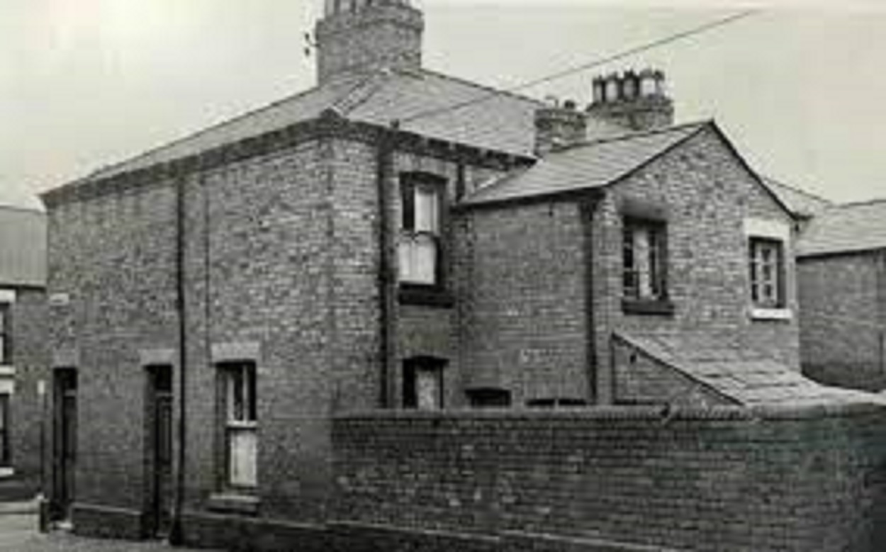 The house on Byron Street 