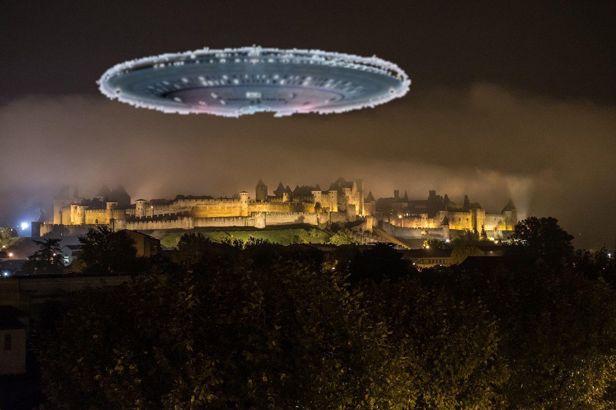 A depiction of a UFO over the French countryside 